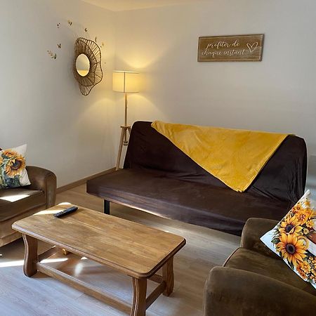 Apartamento Chez Claire Et Ju Egly Exterior foto